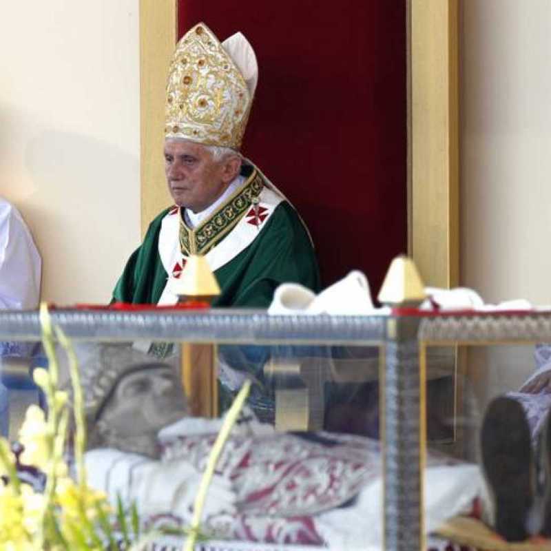 San Celestino V y el Santo Padre Benedicto XVI